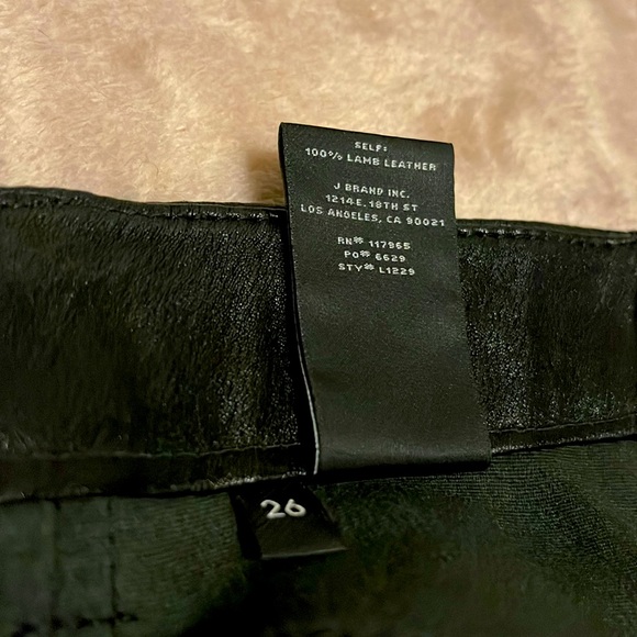 J Brand 💯 percent Lamb Leather Skinny Pants Gold Hardware Size 26 - Picture 12 of 17